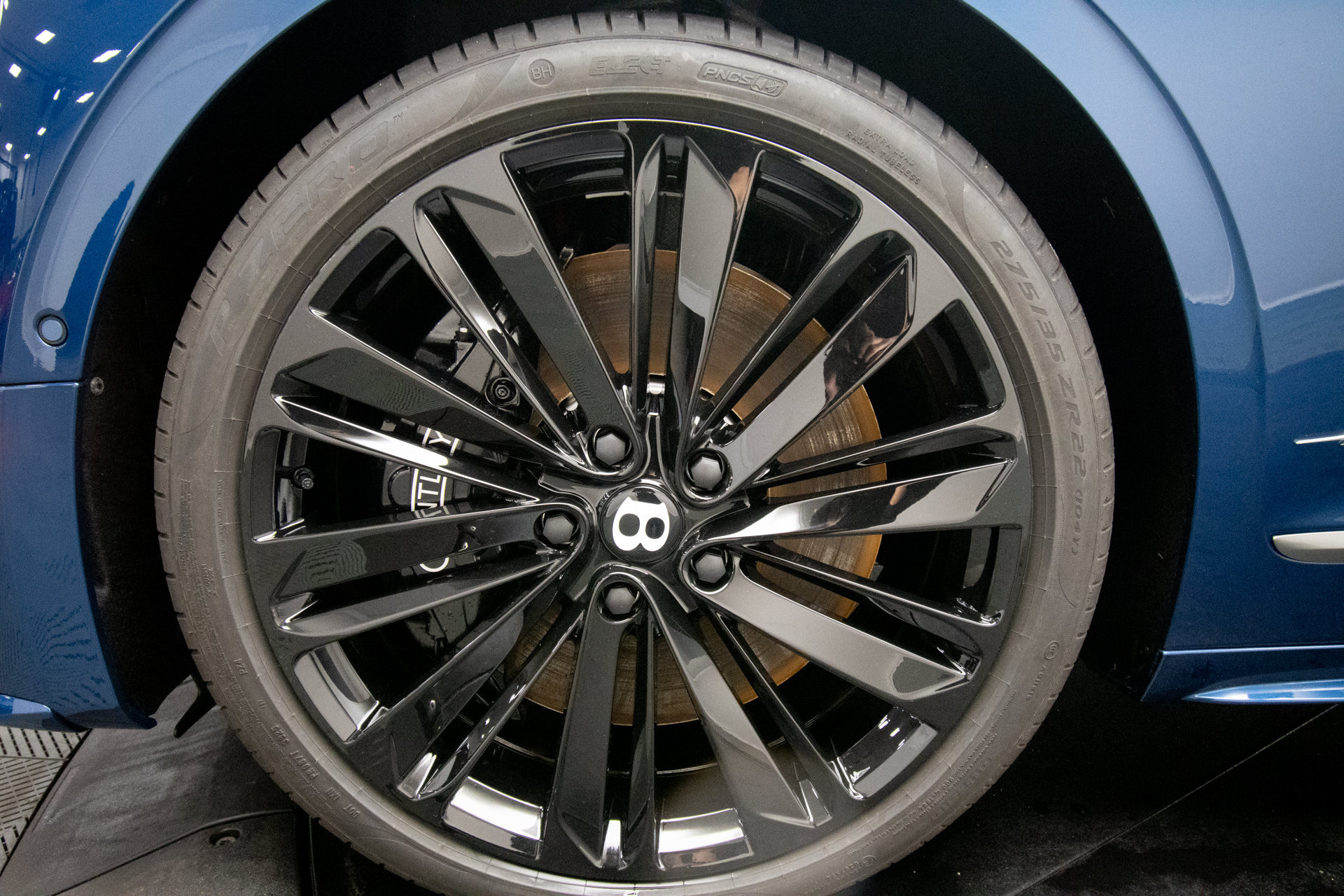 New 2026 Bentley Flying Spur Plug-In Hybrid AWD/4WD image 48