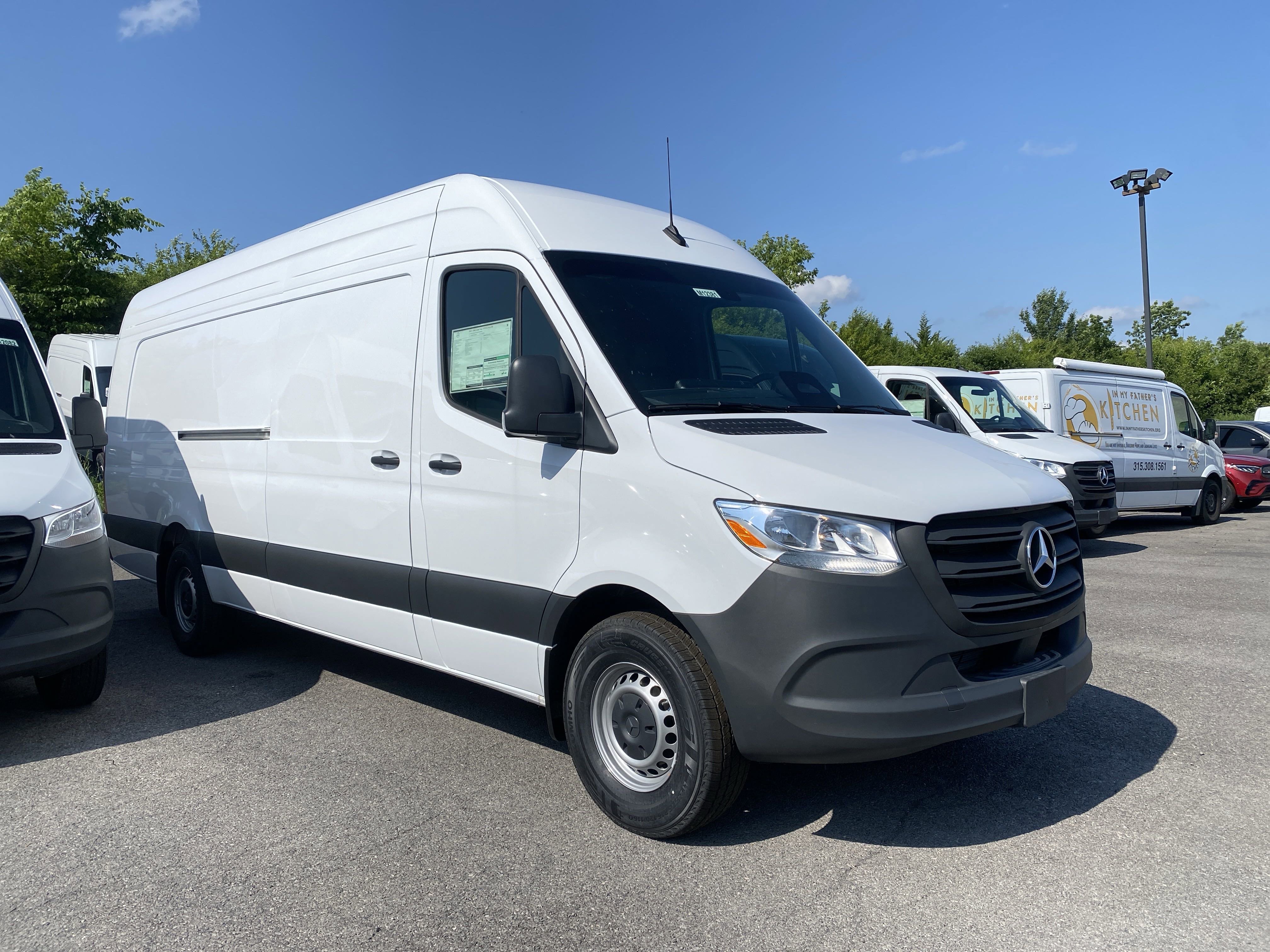 New 2025 Mercedes-Benz Sprinter 2500 image 2