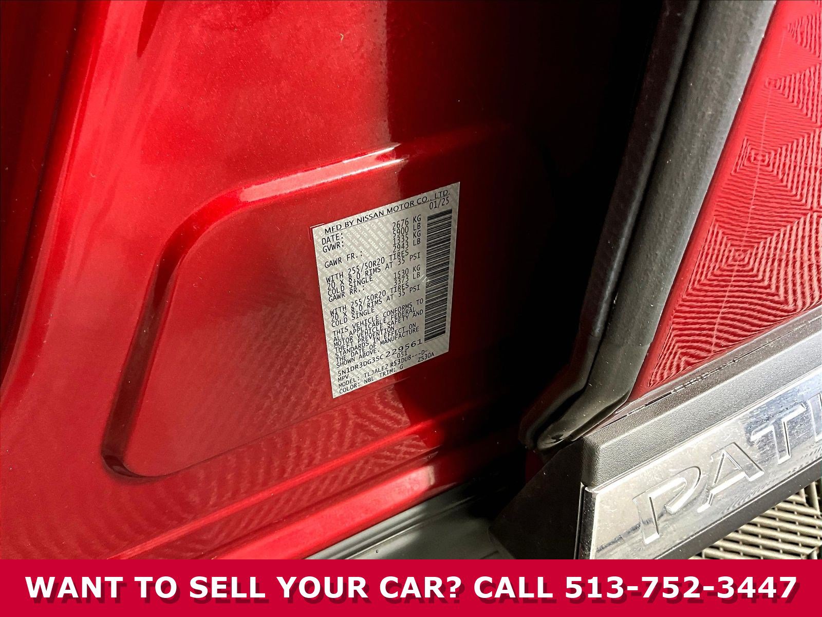 Certified 2025 Nissan Pathfinder Platinum w/ Cargo Package FWD image 17