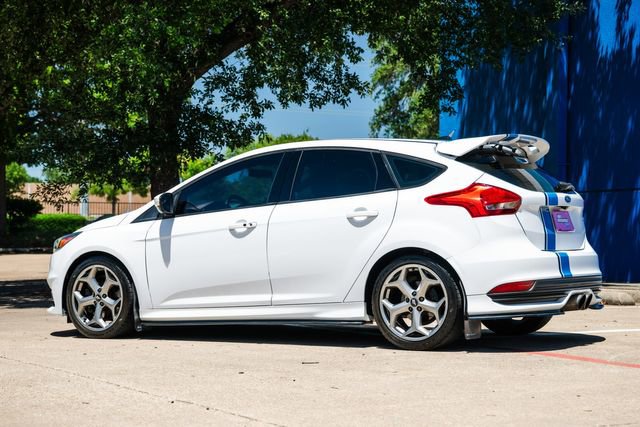 Used 2016 Ford Focus ST image 10