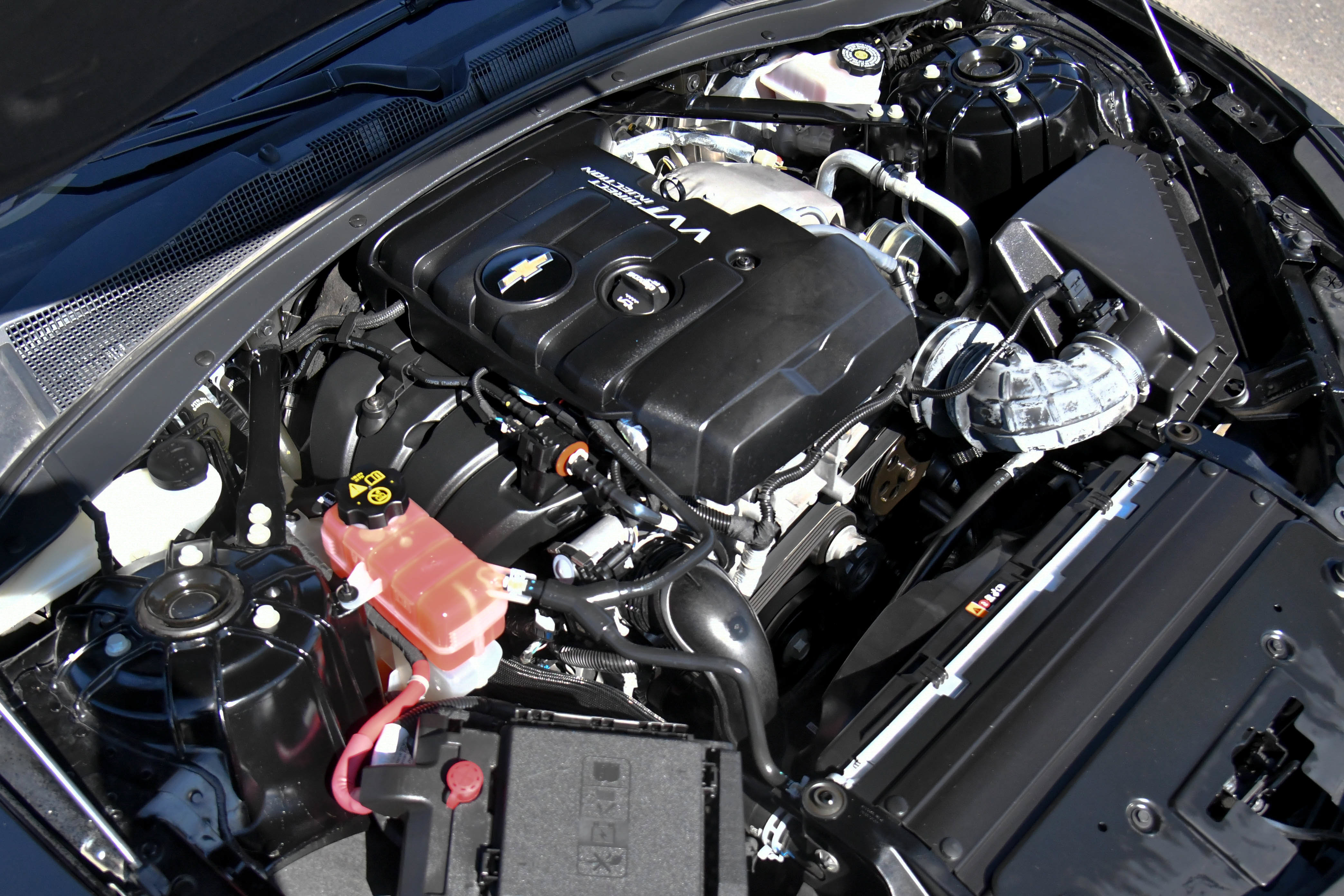 Used 2023 Chevrolet Camaro LT RWD image 38