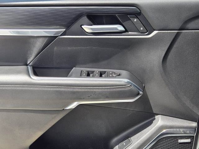 Used 2025 GMC Acadia Elevation AWD/4WD image 23