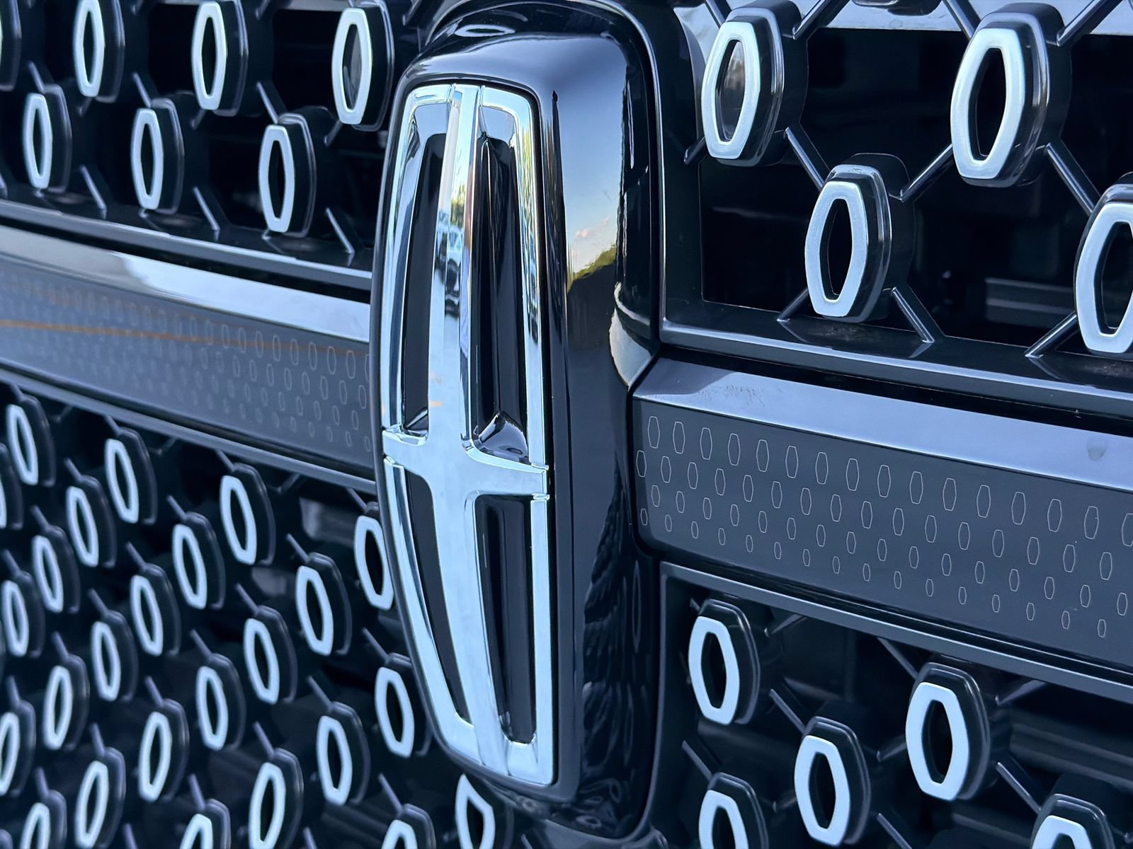 New 2026 Lincoln Navigator Reserve AWD/4WD image 15