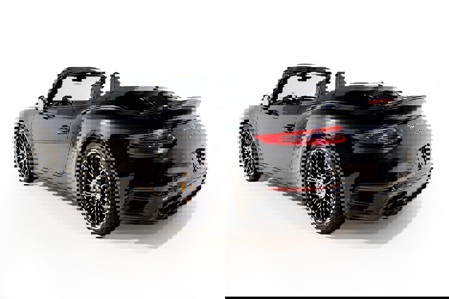 Used 2017 Porsche 911 Turbo S AWD/4WD image 16