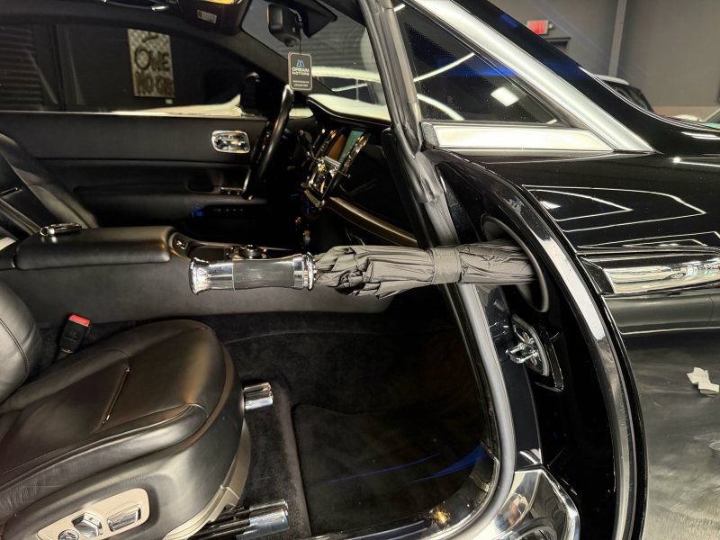 Used 2015 Rolls-Royce Wraith RWD image 20