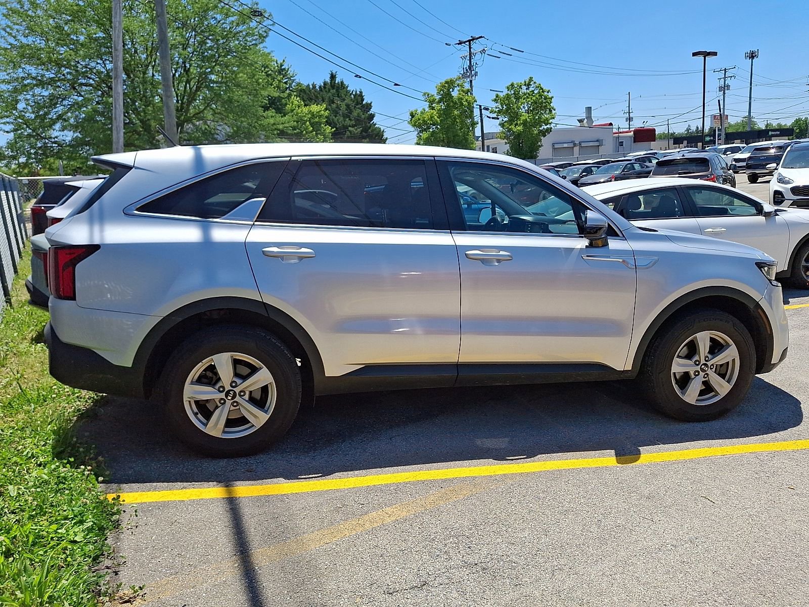 Used 2021 Kia Sorento LX AWD/4WD image 8