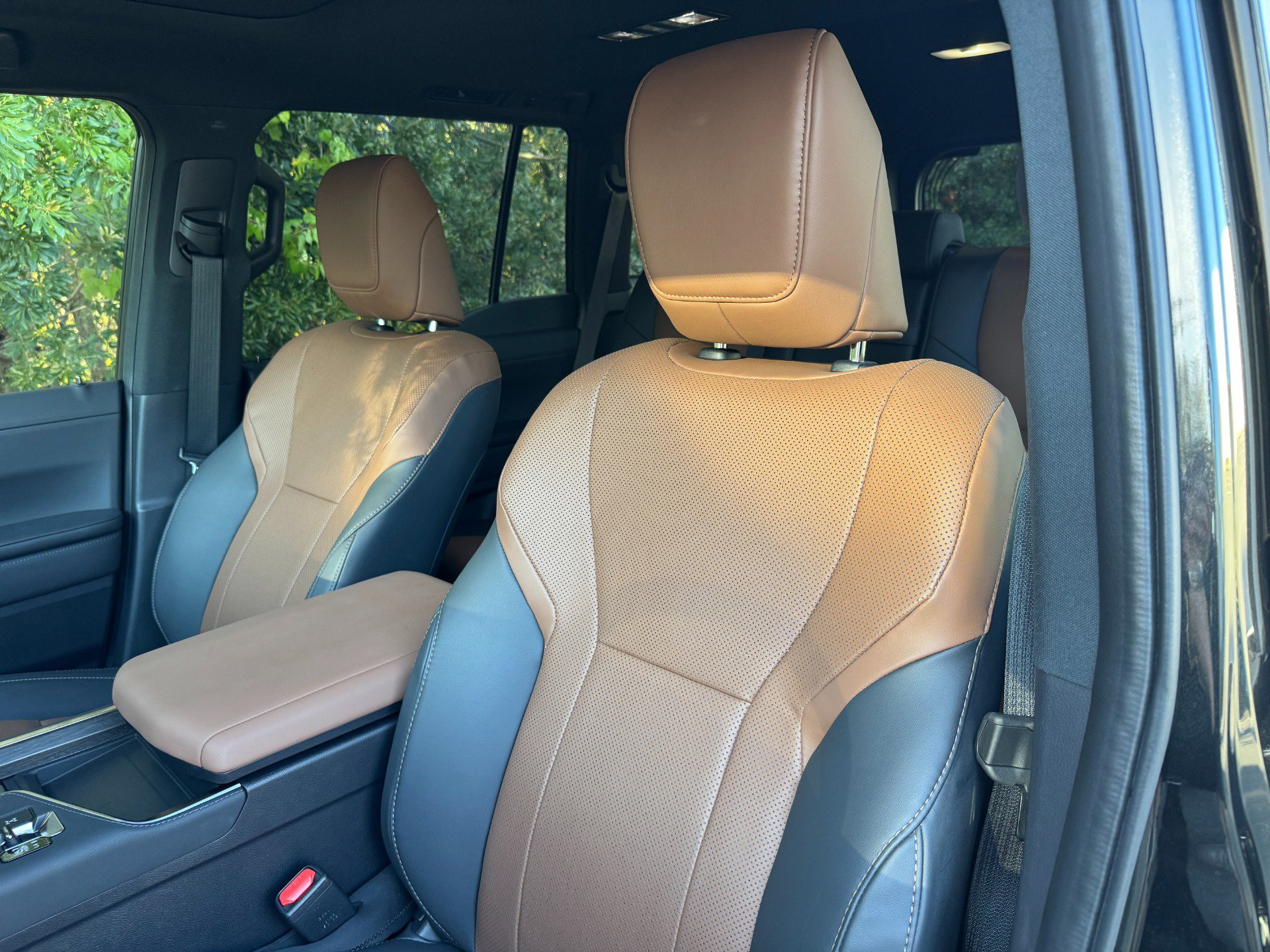 Used 2024 Lexus GX 550 image 23