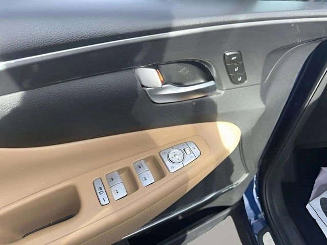 Used 2023 Hyundai Santa Fe Calligraphy w/ Cargo Package image 11