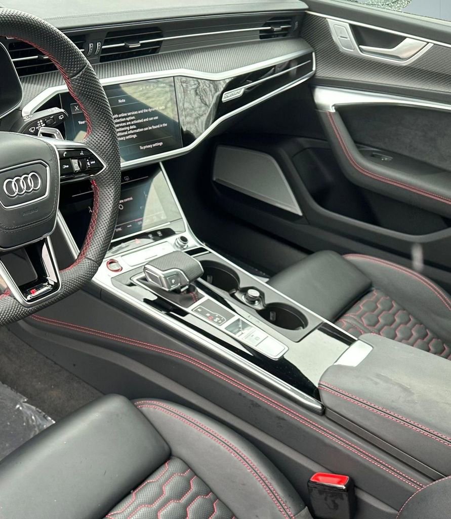 Used 2025 Audi RS 6 performance image 22