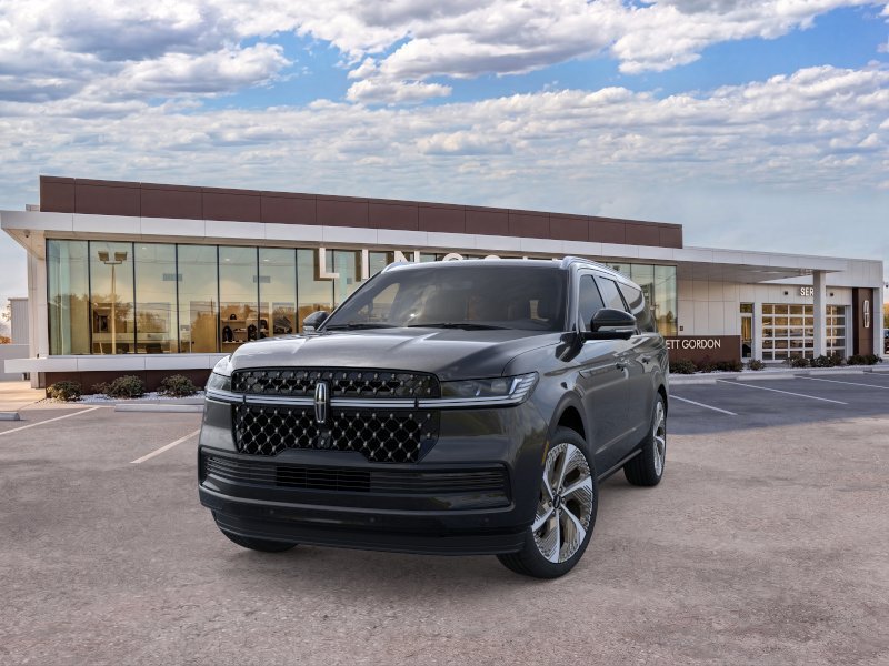 New 2026 Lincoln Navigator L Black Label AWD/4WD image 2