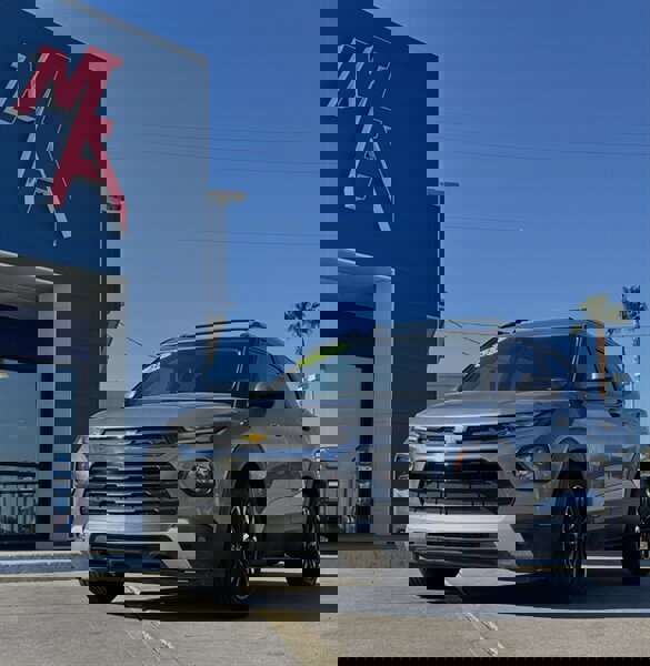 Used 2023 Chevrolet TrailBlazer LT image 1