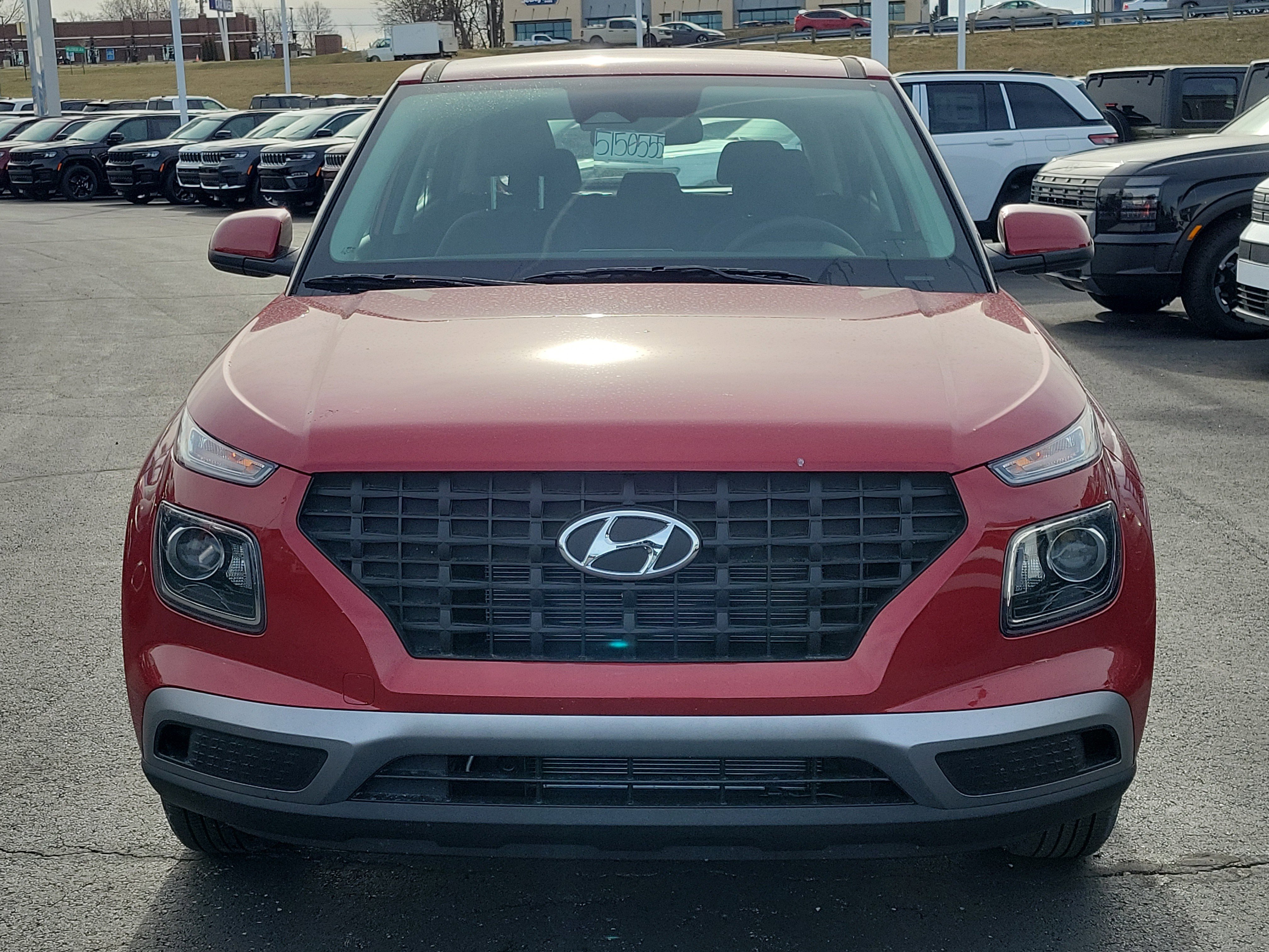 New 2026 Hyundai Venue SE image 2