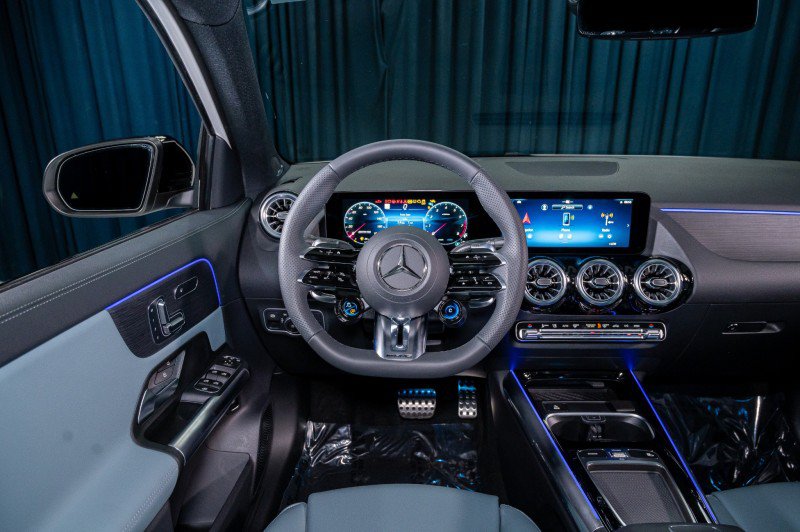 New 2026 Mercedes-Benz GLA 35 AMG 4MATIC image 15