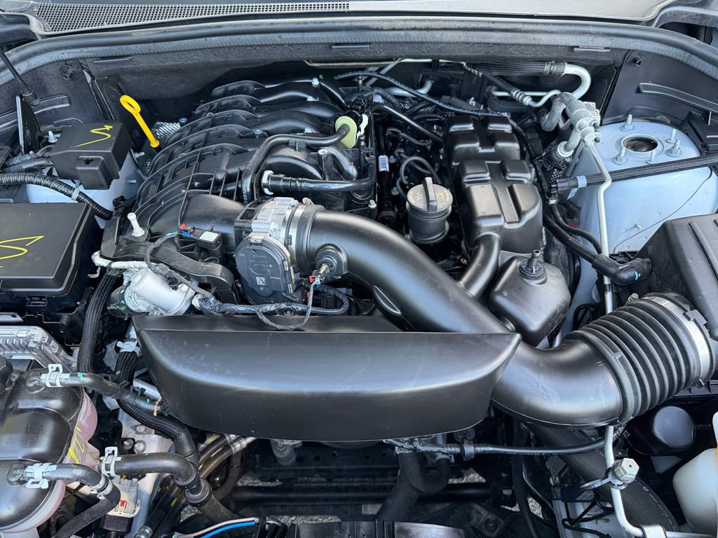 Used 2025 Dodge Durango GT AWD/4WD image 21