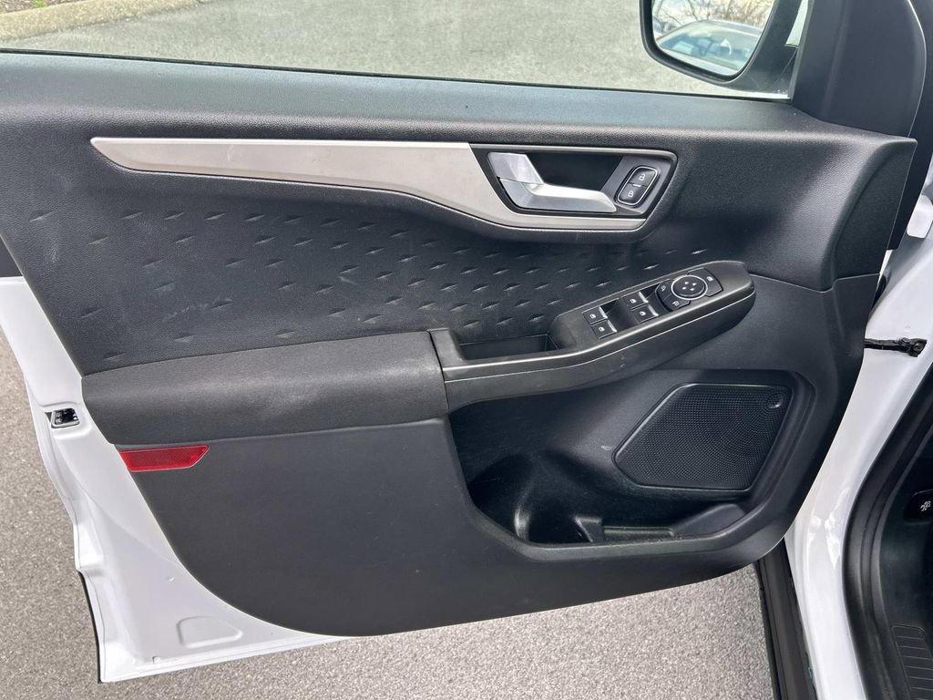 Used 2020 Ford Escape SE FWD image 27
