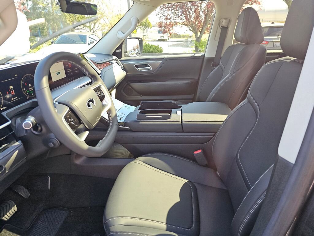 New 2025 INFINITI QX80 Pure image 18