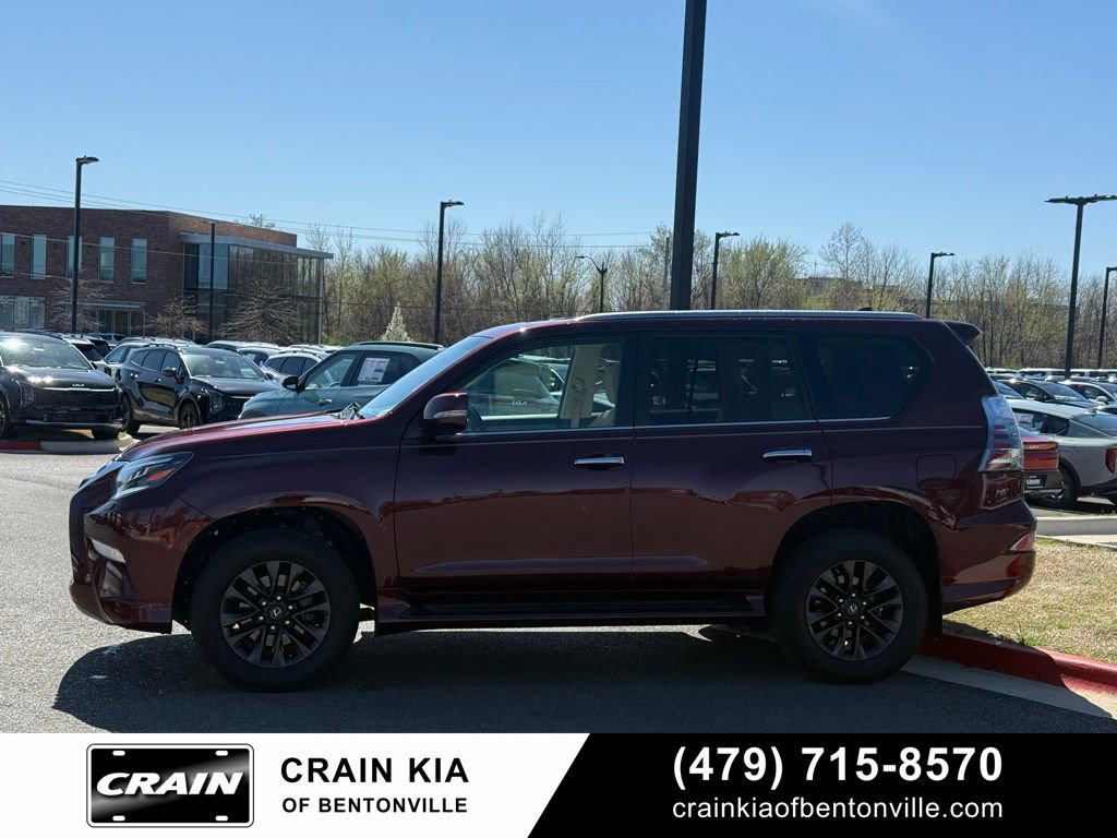 Used 2020 Lexus GX 460 Premium w/ Premium Package image 4