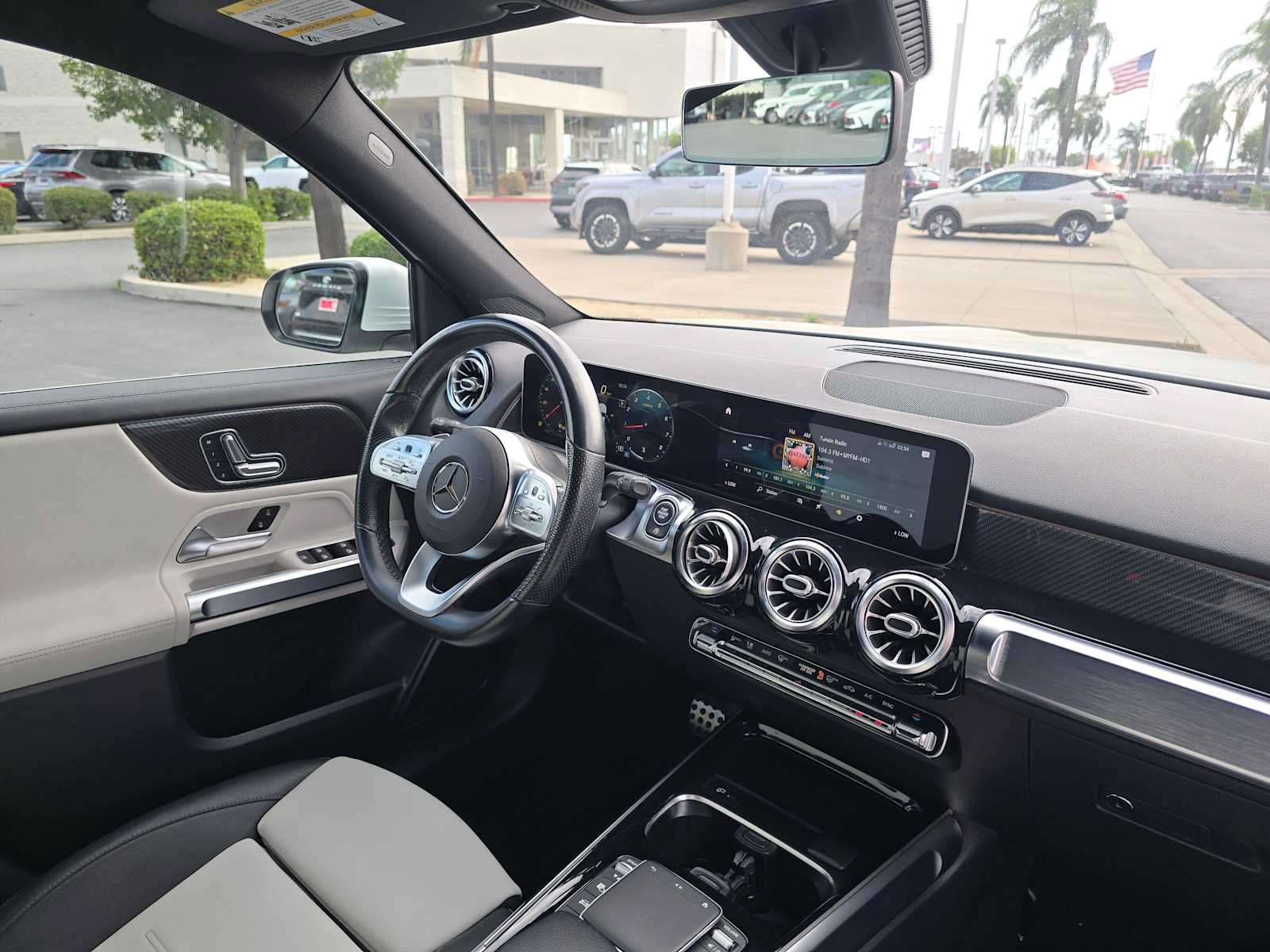 Used 2021 Mercedes-Benz GLB 250 image 11