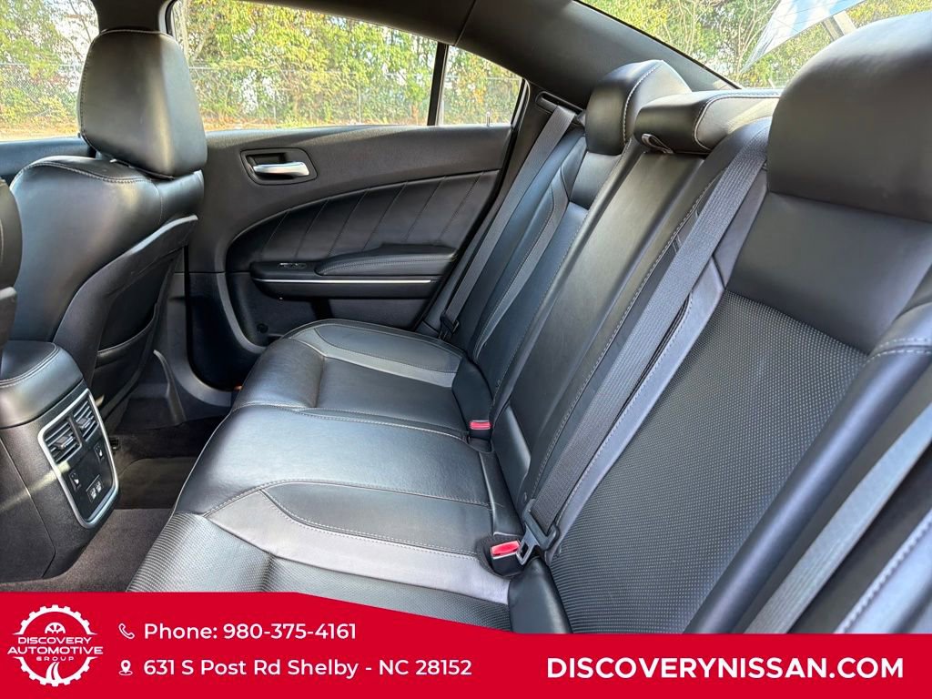 Used 2017 Dodge Charger R/T w/ Plus Group image 30