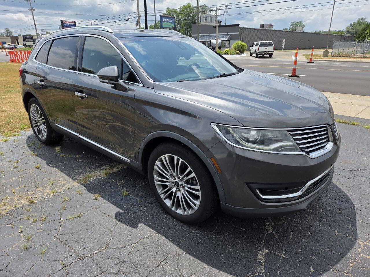 Used 2017 Lincoln MKX Reserve w/ Lincoln MKX Climate Package AWD/4WD image 1