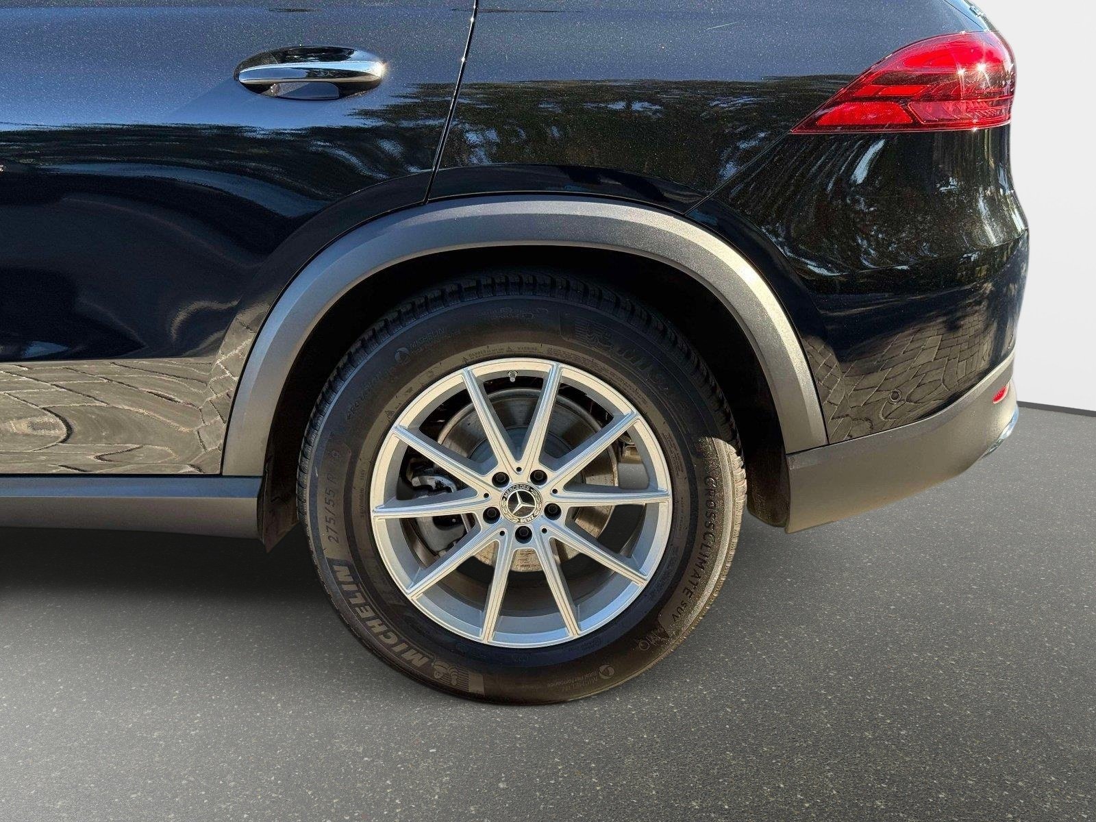 Used 2024 Mercedes-Benz GLE 350 4MATIC image 15