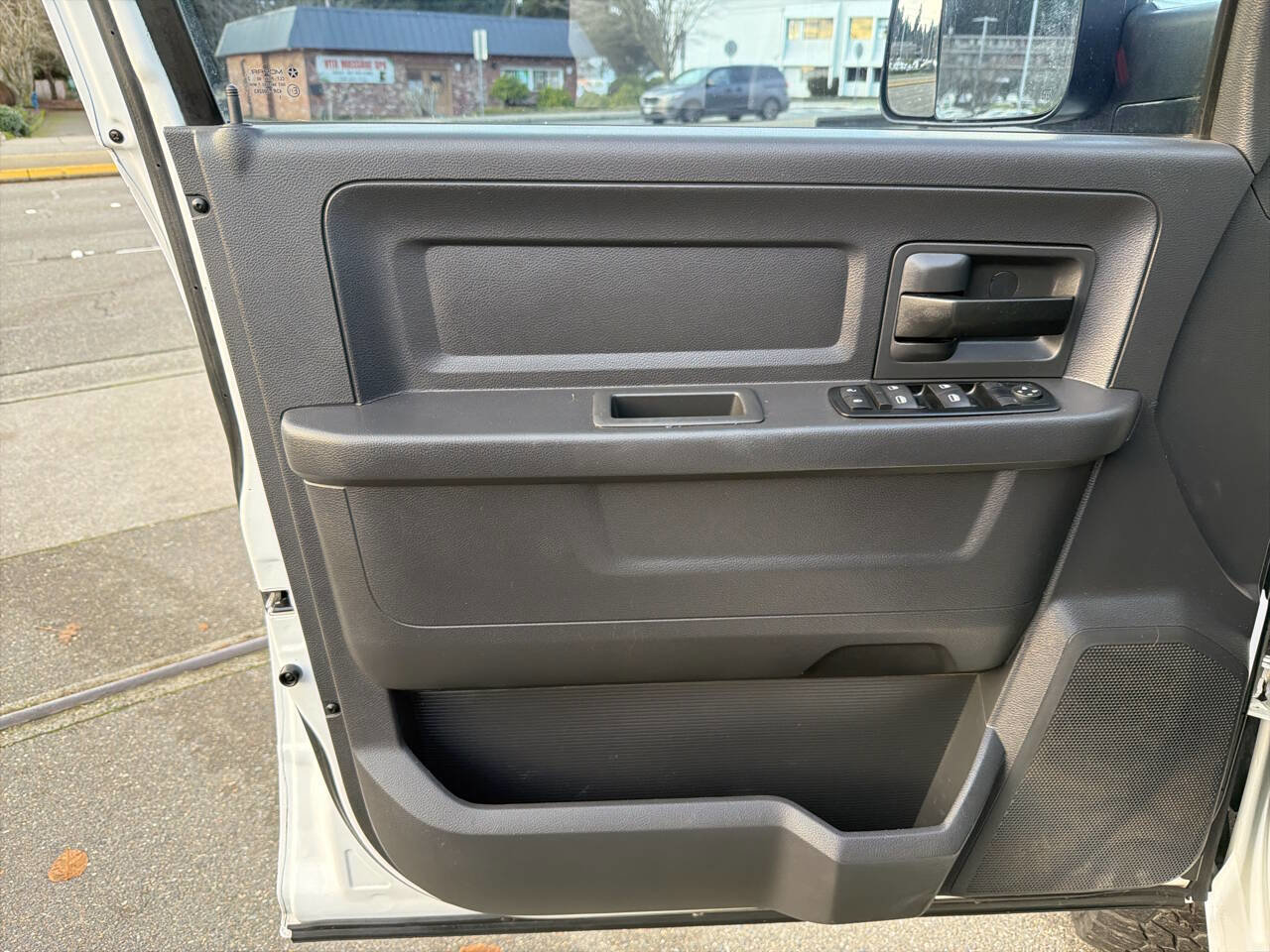 Used 2012 RAM 3500 ST w/ Chrome Appearance Group AWD/4WD image 33