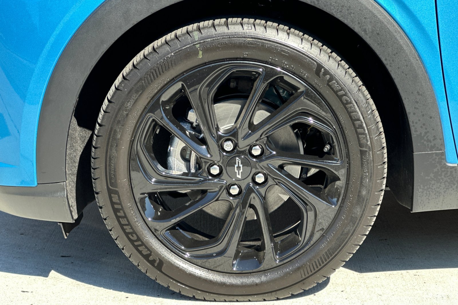 New 2027 Chevrolet Bolt RS w/ Technology Package FWD image 25