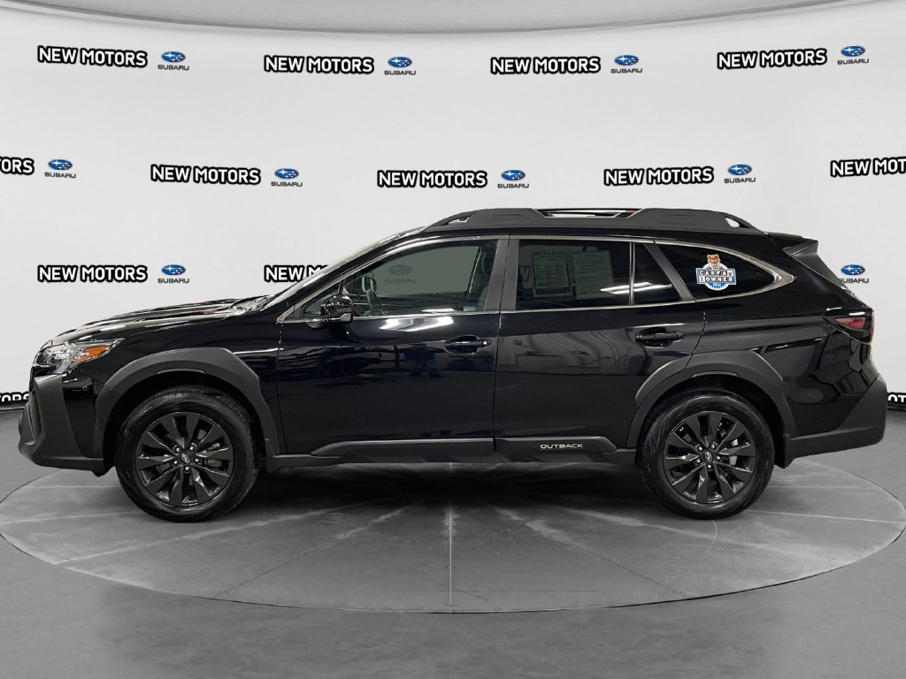 Used 2025 Subaru Outback Limited XT AWD/4WD image 2