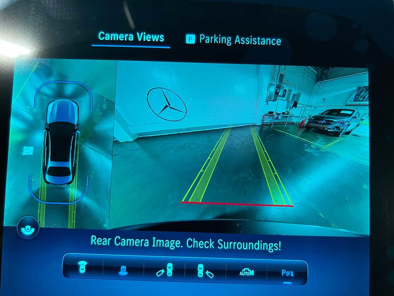 Used 2025 Mercedes-Benz C 300 4MATIC Sedan image 32