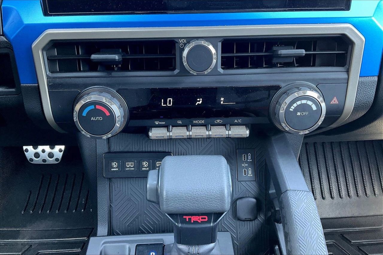Used 2024 Toyota Tacoma TRD Sport image 18