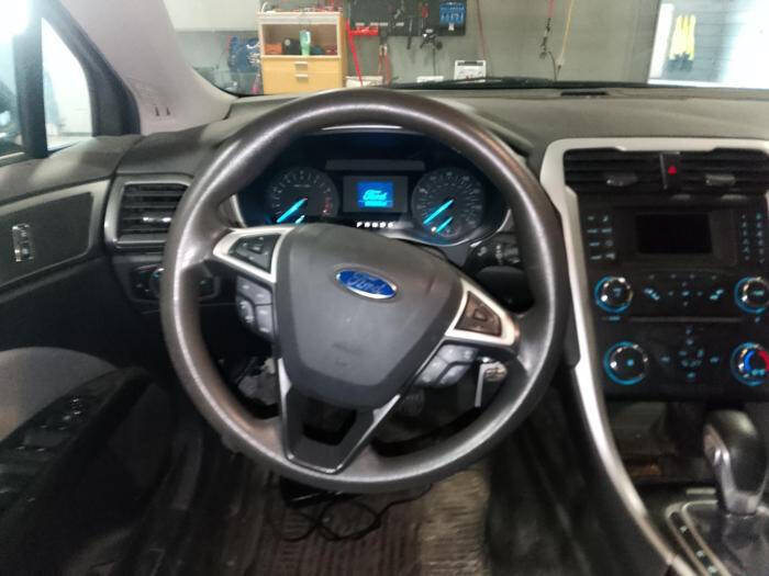 Used 2014 Ford Fusion S FWD image 34
