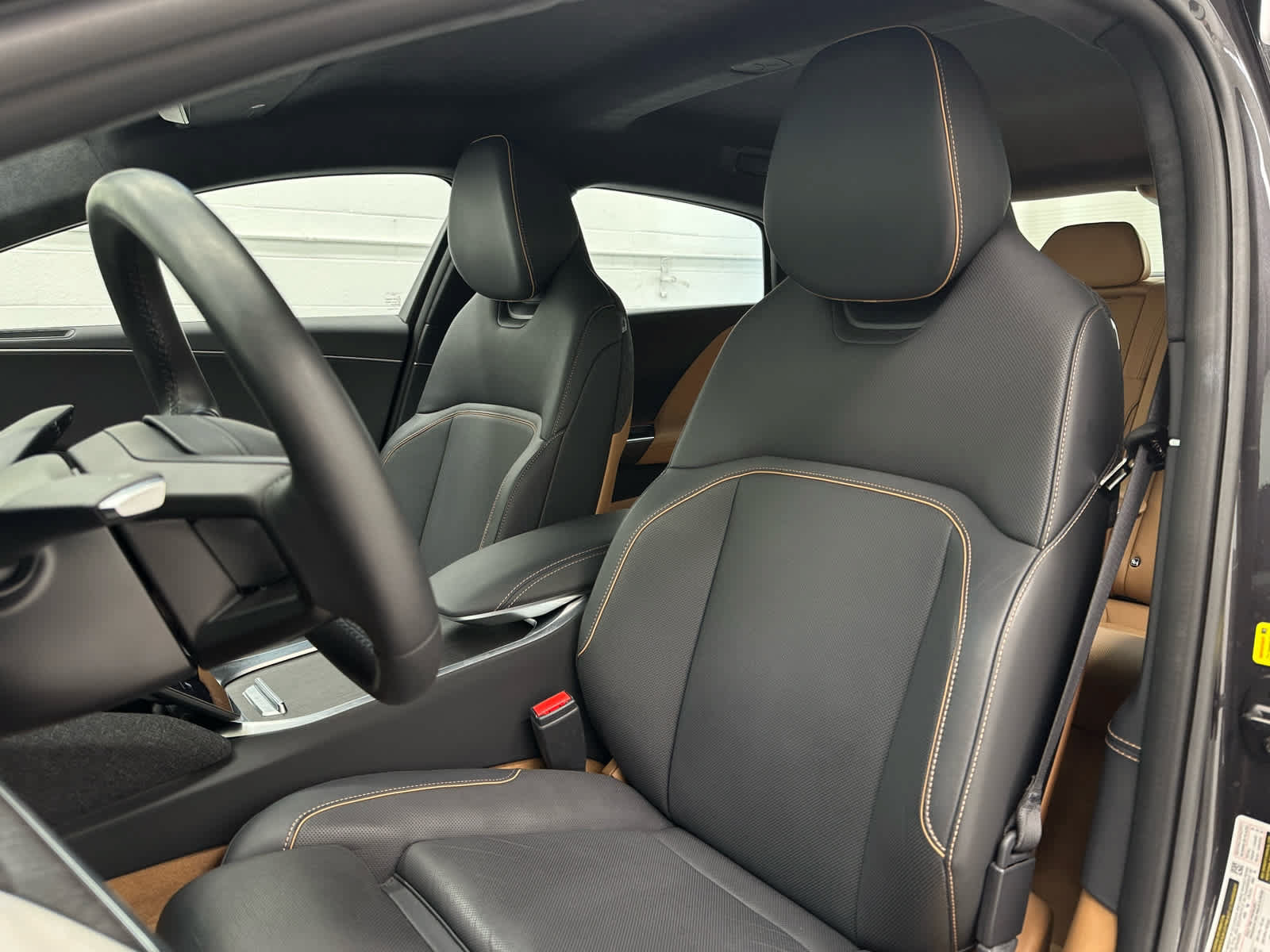Used 2024 Lucid Air Touring AWD/4WD image 13