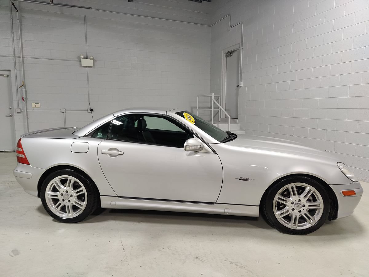 Used 2004 Mercedes-Benz SLK 320 image 6