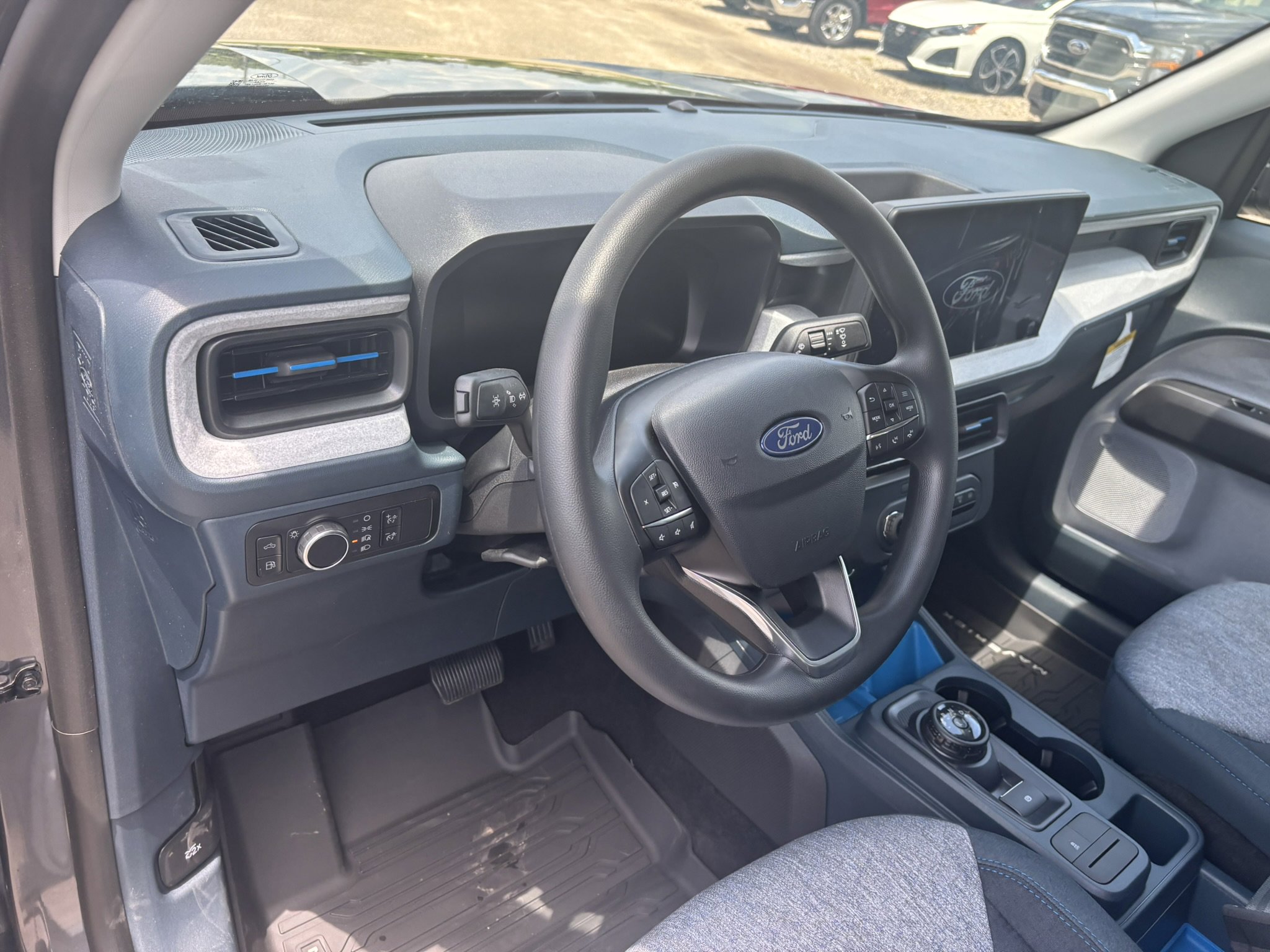 New 2025 Ford Maverick XLT image 11