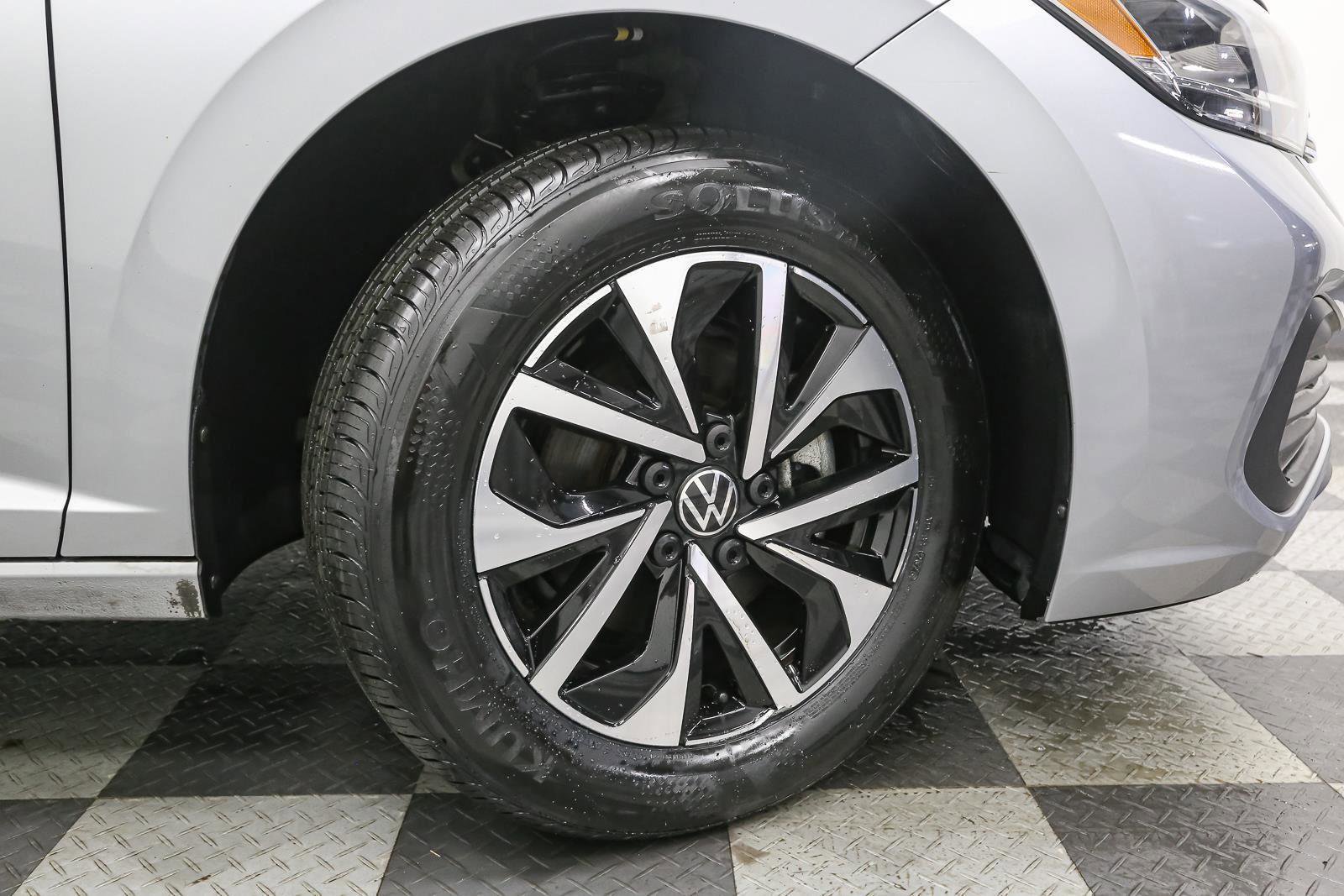 Certified 2022 Volkswagen Jetta S image 15