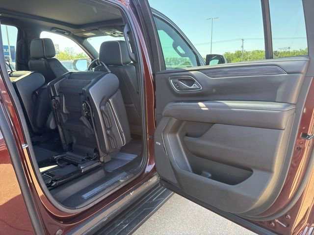 Used 2022 GMC Yukon XL SLT w/ SLT Premium Package AWD/4WD image 47