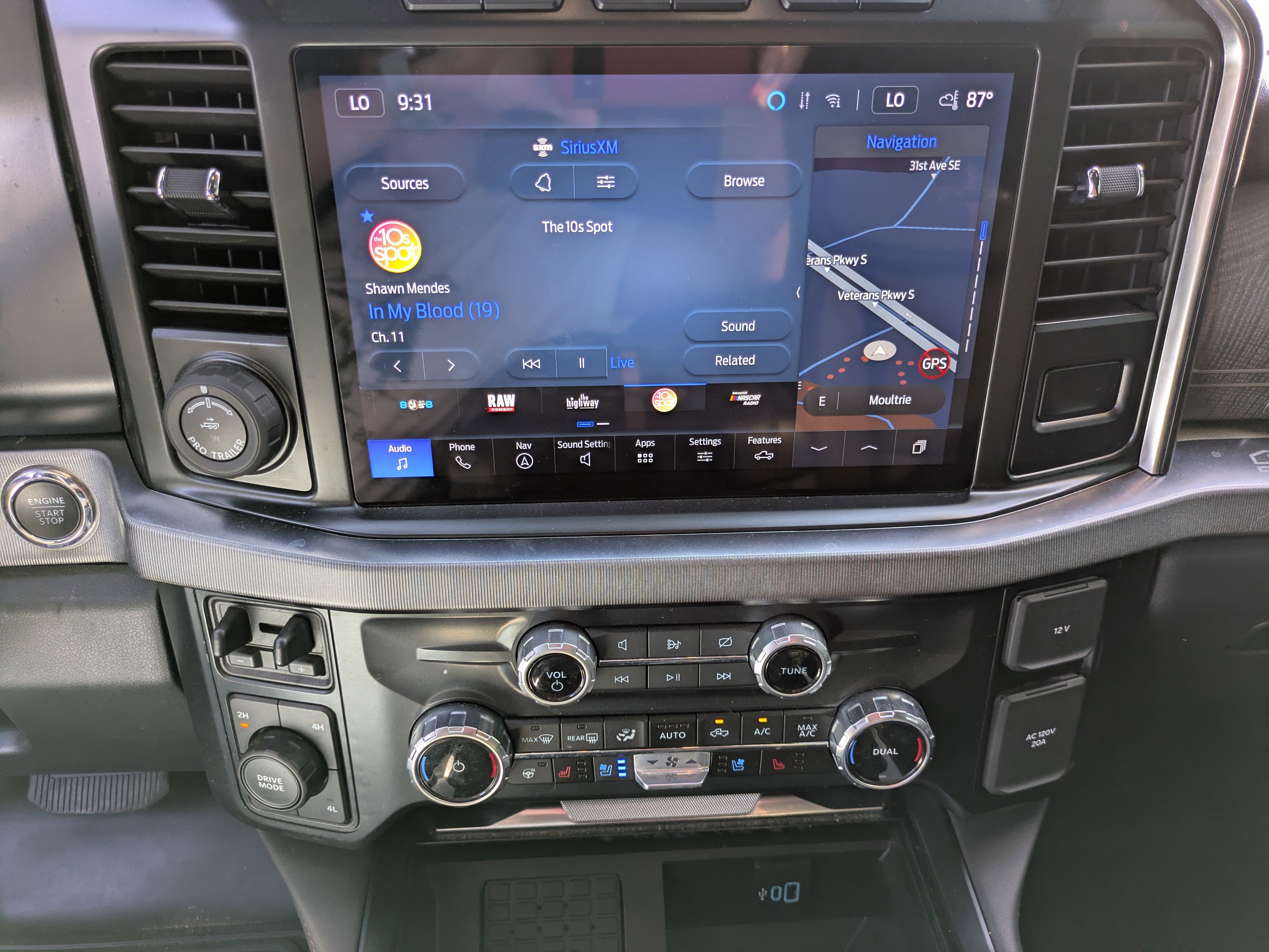 Used 2023 Ford F250 Platinum image 20