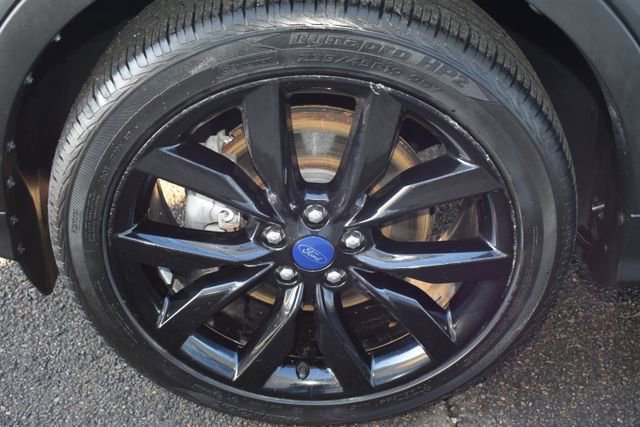 Used 2017 Ford Escape SE w/ SE Sport Appearance Package image 43