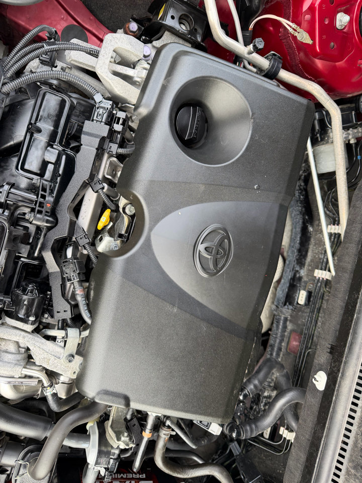 Used 2019 Toyota RAV4 LE image 66