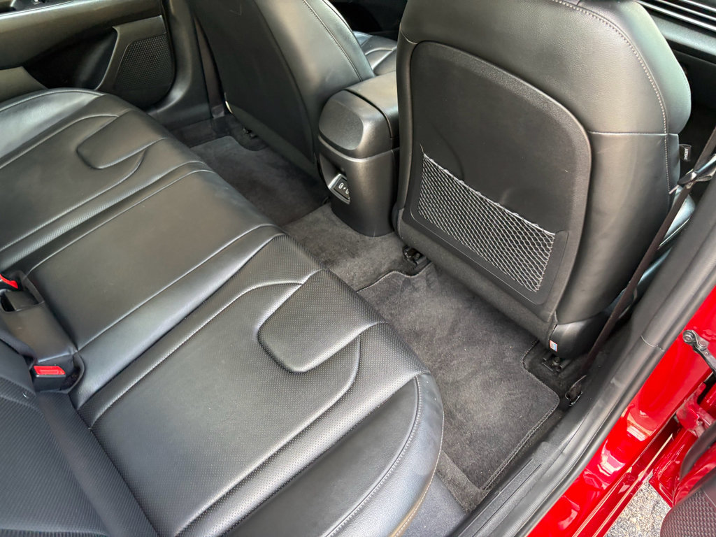 Used 2024 Hyundai Elantra Limited FWD image 21