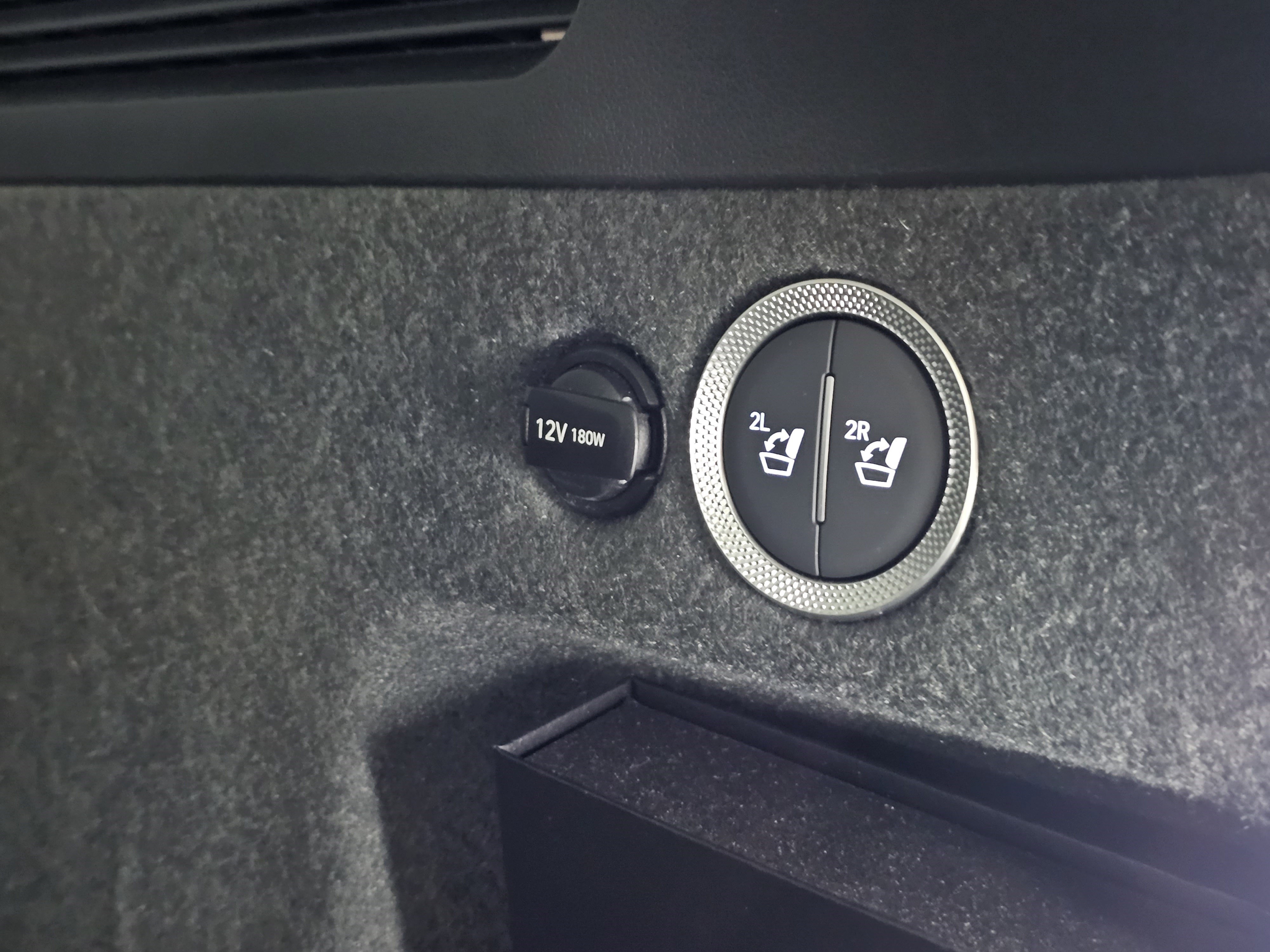 Used 2025 Genesis GV80 3.5T Prestige image 27