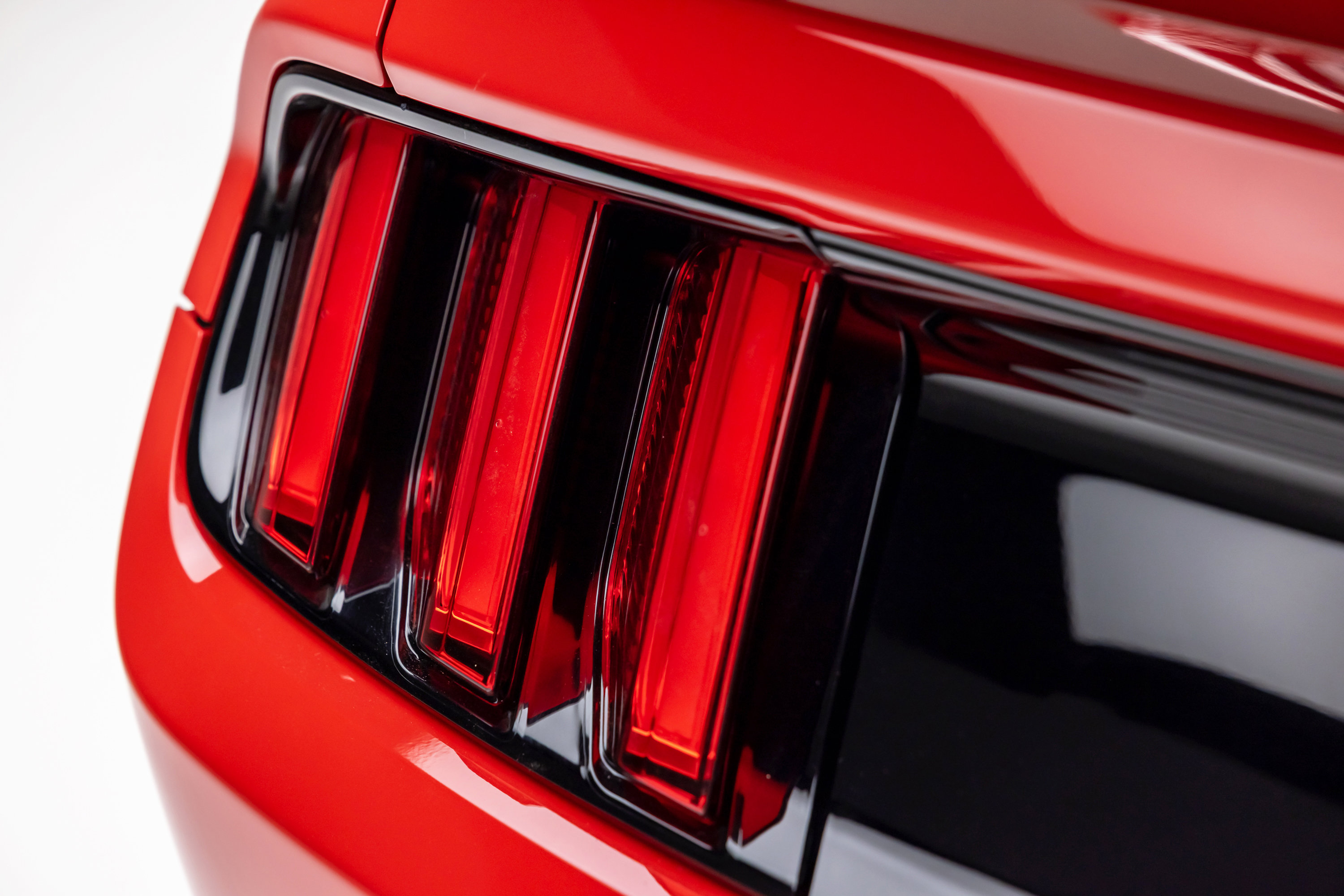 Used 2016 Ford Mustang Shelby GT350R w/ GT350R Equipment Group 920A image 33