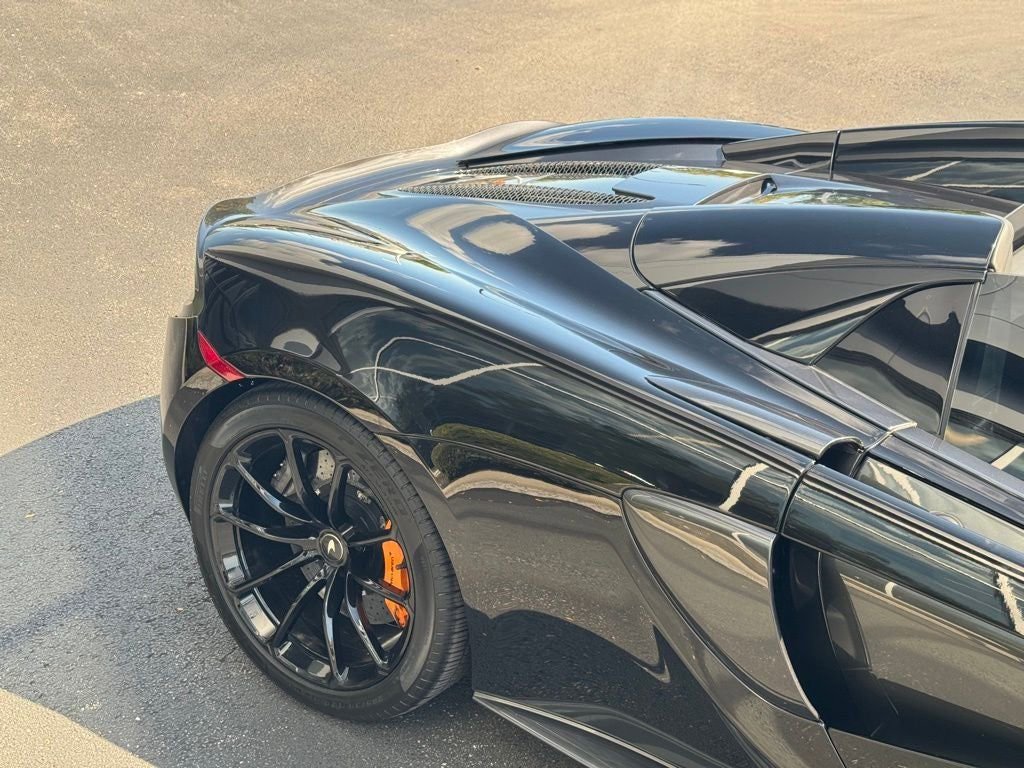 Used 2019 McLaren 570S Spider image 29