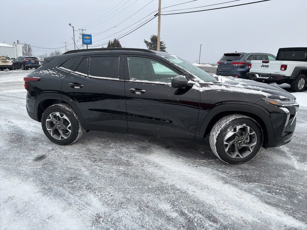 New 2026 Chevrolet Trax LT w/ Driver Confidence Package image 9