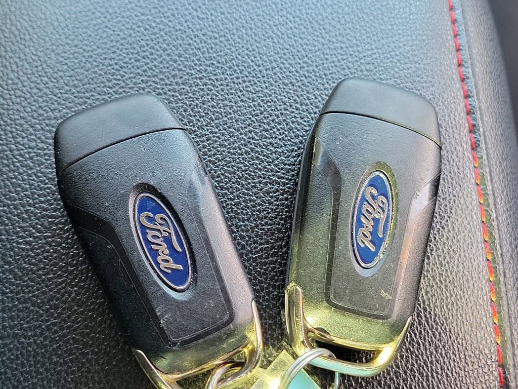 Used 2016 Ford Fusion SE image 31