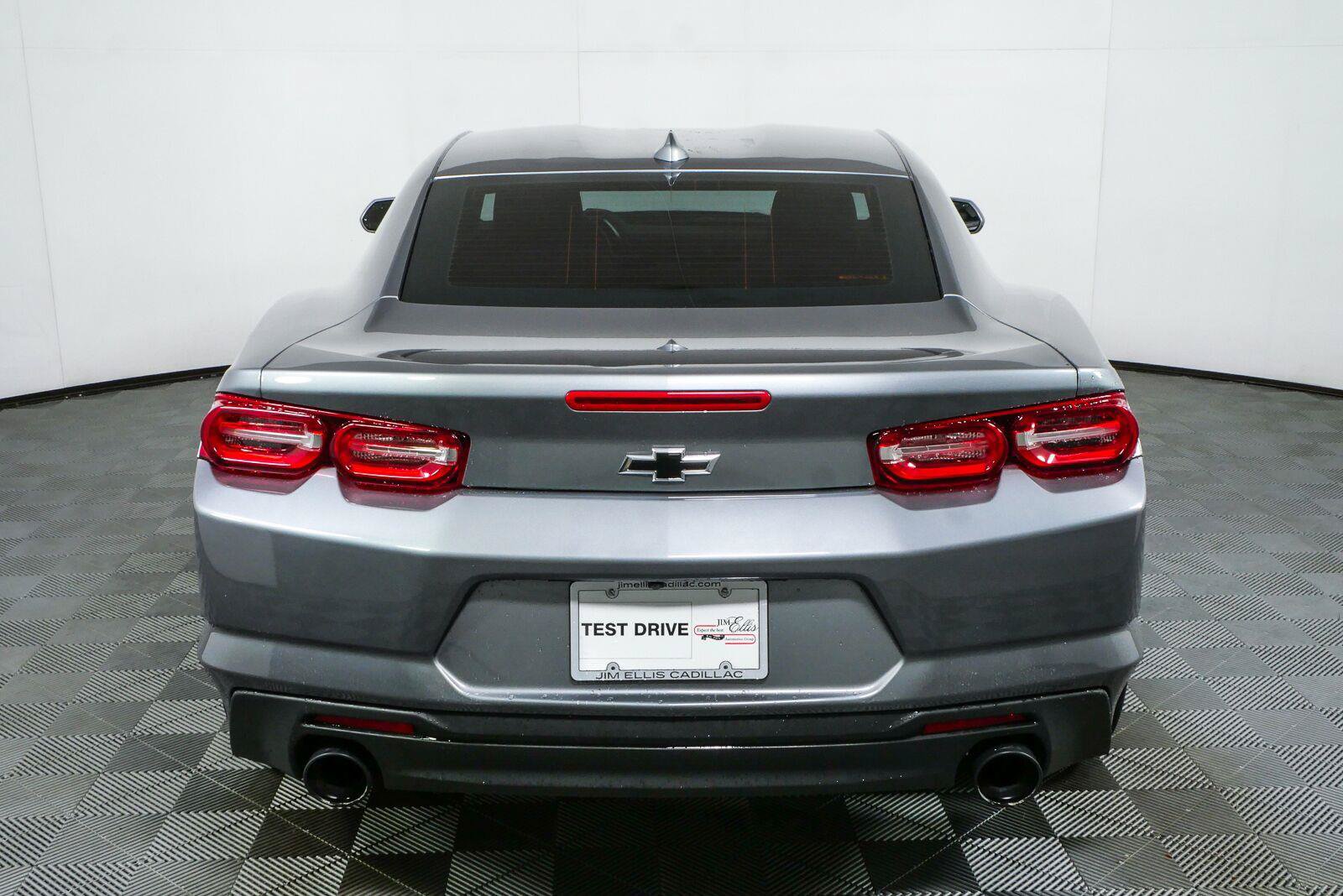 Used 2021 Chevrolet Camaro LT RWD image 24