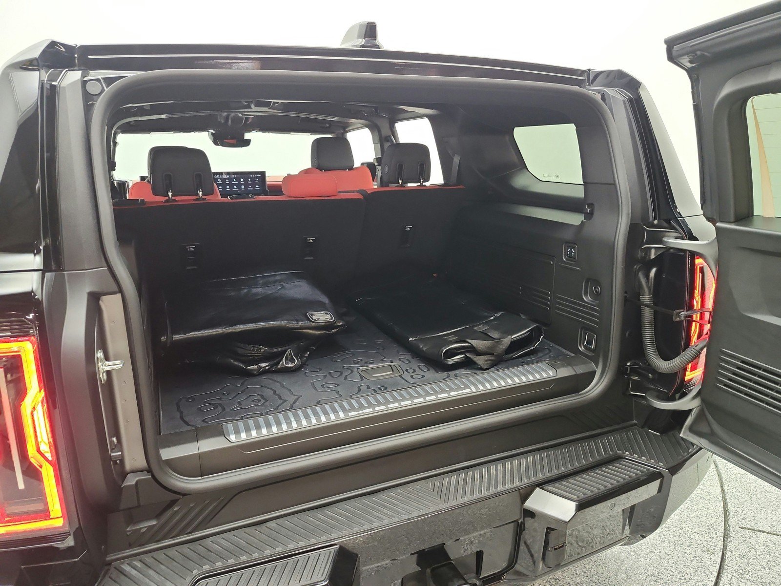 Used 2026 GMC Hummer EV 3X w/ Carbon Fiber Edition Package AWD/4WD image 21