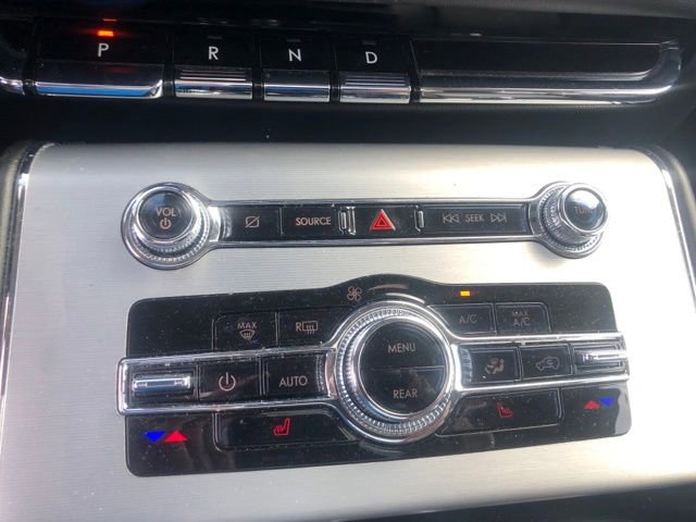 Used 2023 Lincoln Aviator AWD w/ Premium Package image 14