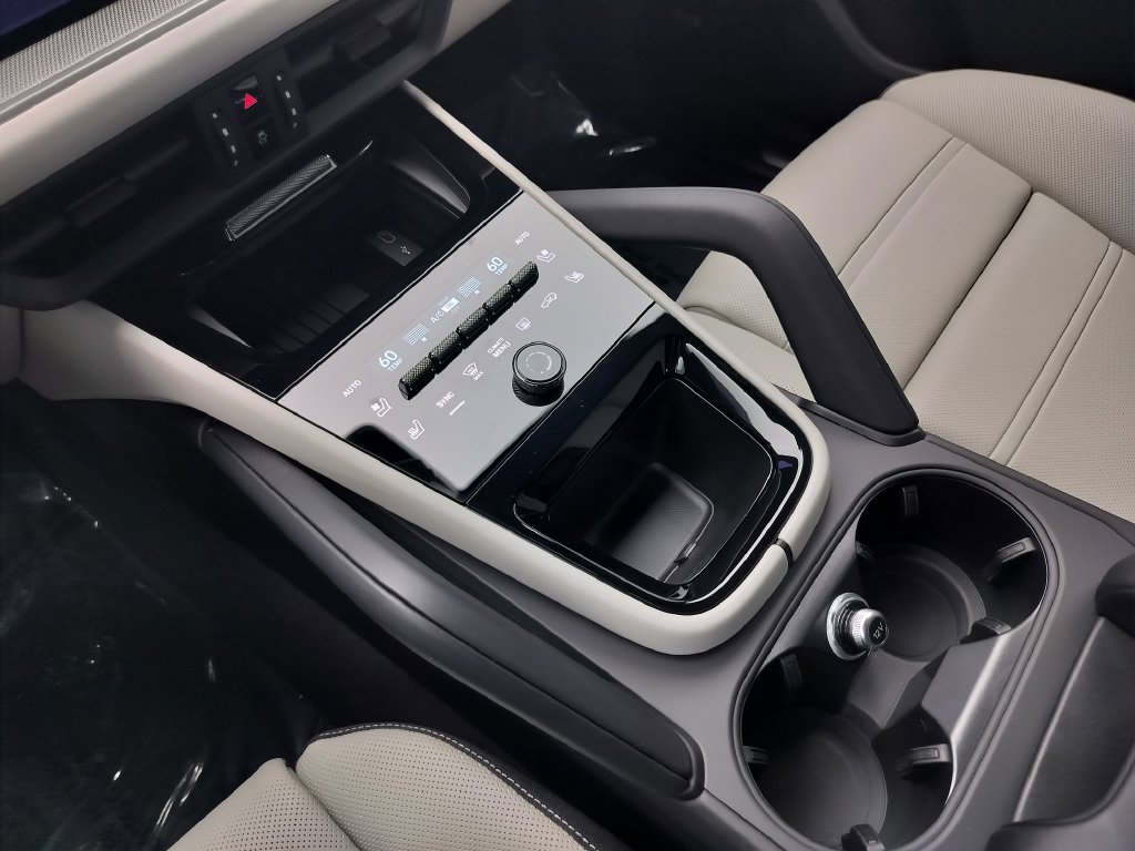 New 2026 Porsche Cayenne S AWD/4WD image 15