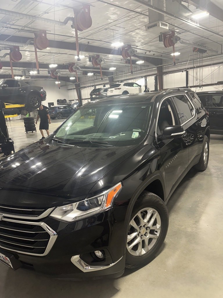Used 2020 Chevrolet Traverse LT video 1